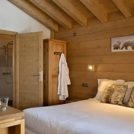 Aparthotel Carlina By Les Etincelles
