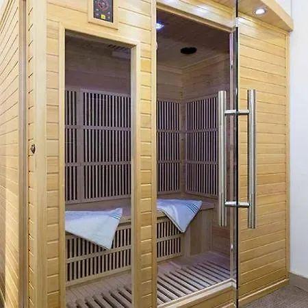 Carlina By Les Etincelles Aparthotel 4*