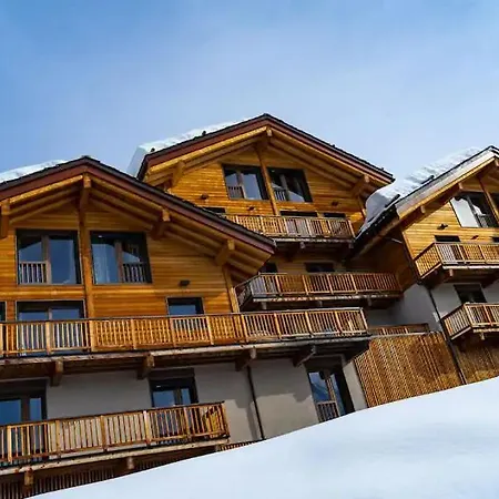 Apart Otel Carlina By Les Etincelles 4*